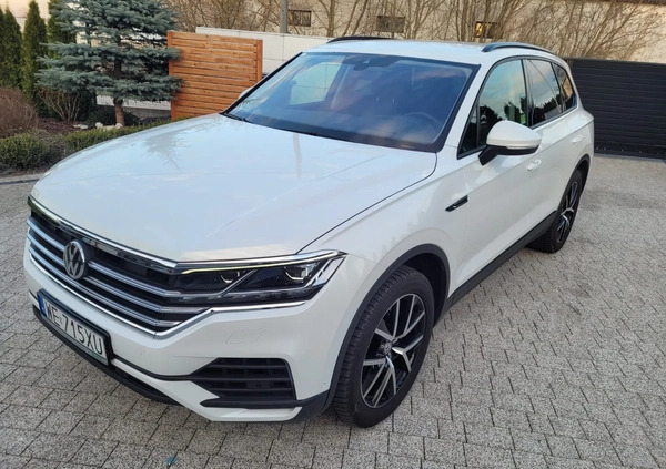 Volkswagen Touareg cena 169986 przebieg: 129900, rok produkcji 2019 z Warszawa małe 436